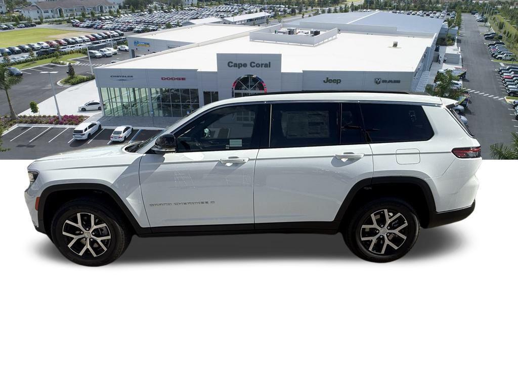 new 2025 Jeep Grand Cherokee L car, priced at $40,400
