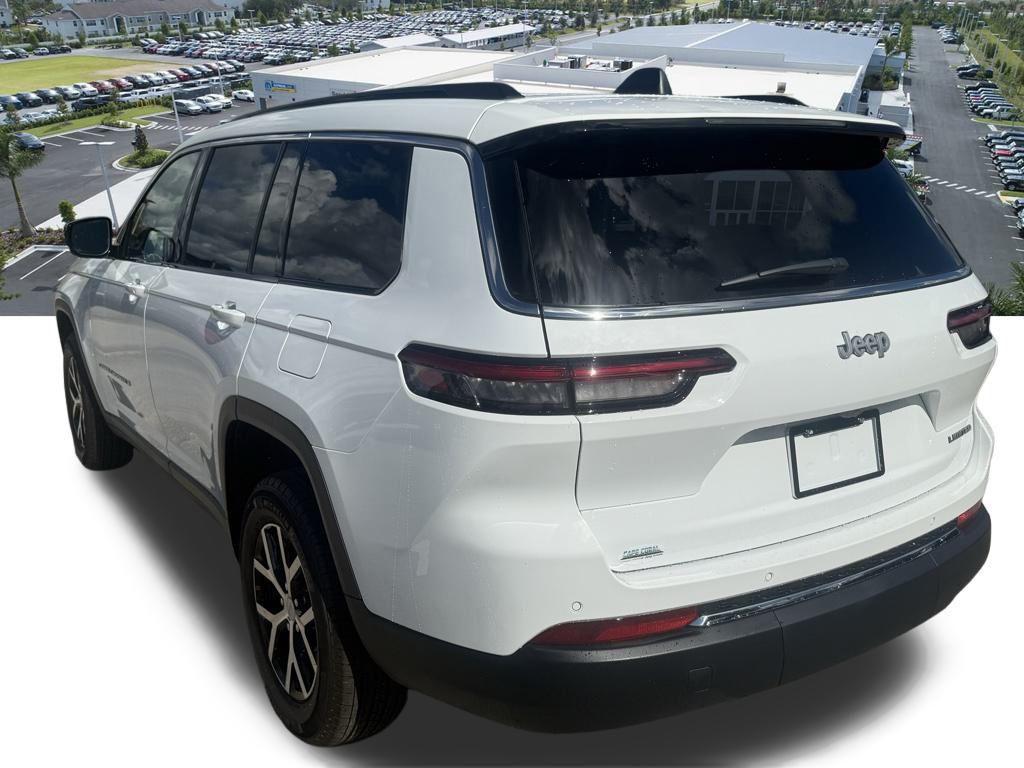 new 2025 Jeep Grand Cherokee L car, priced at $40,400