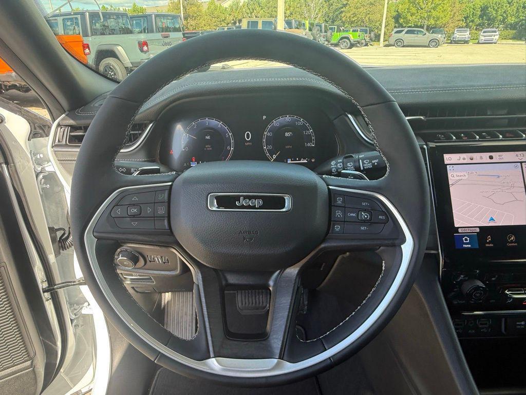new 2025 Jeep Grand Cherokee L car, priced at $40,400