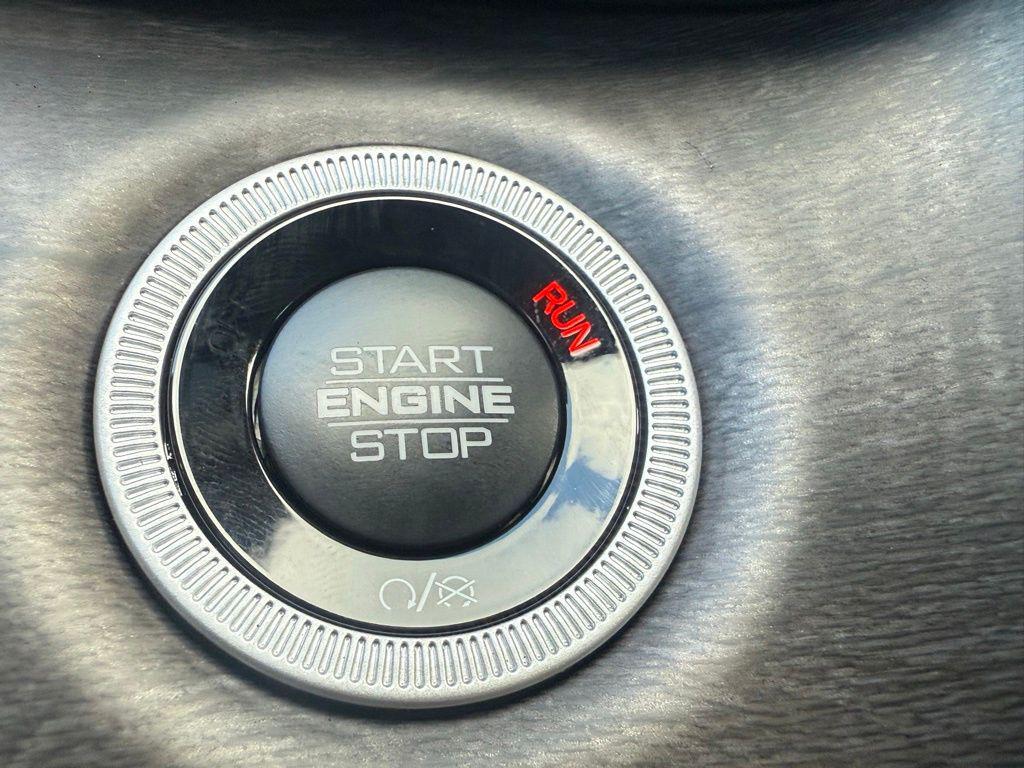new 2025 Jeep Grand Cherokee L car, priced at $40,400
