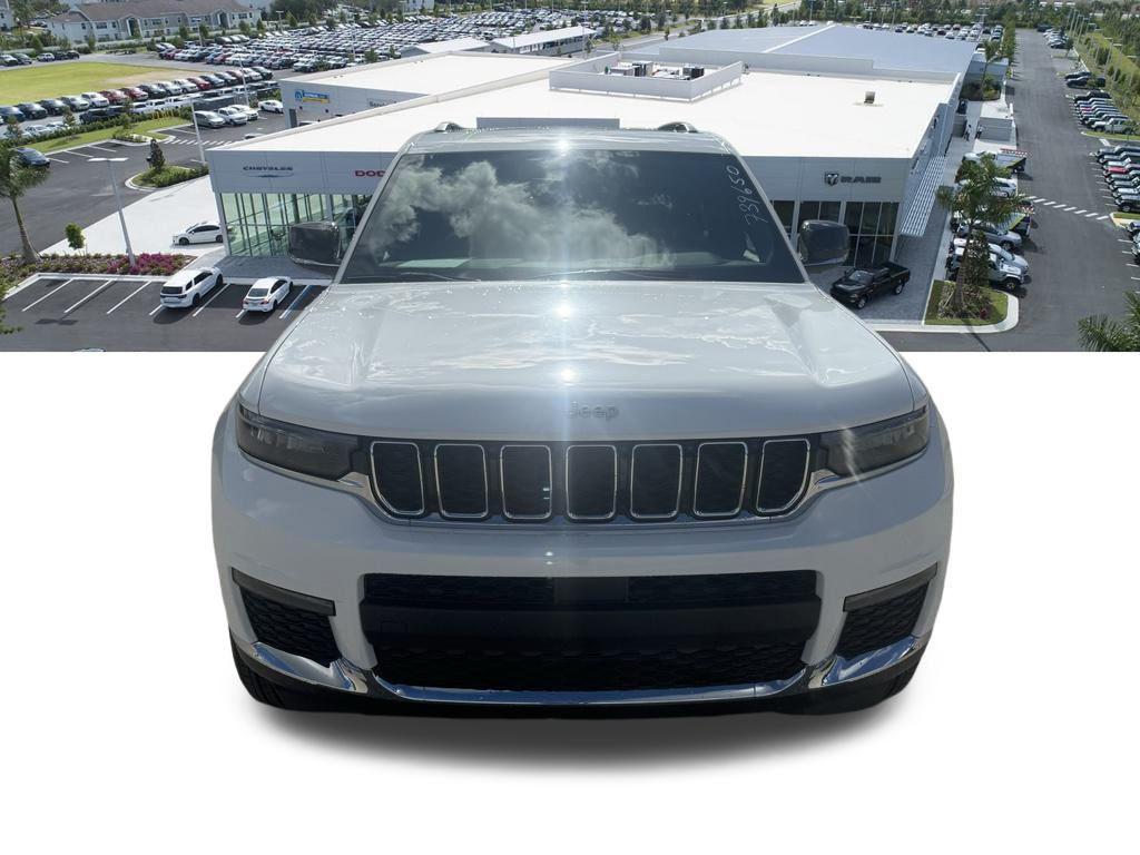 new 2025 Jeep Grand Cherokee L car, priced at $40,400