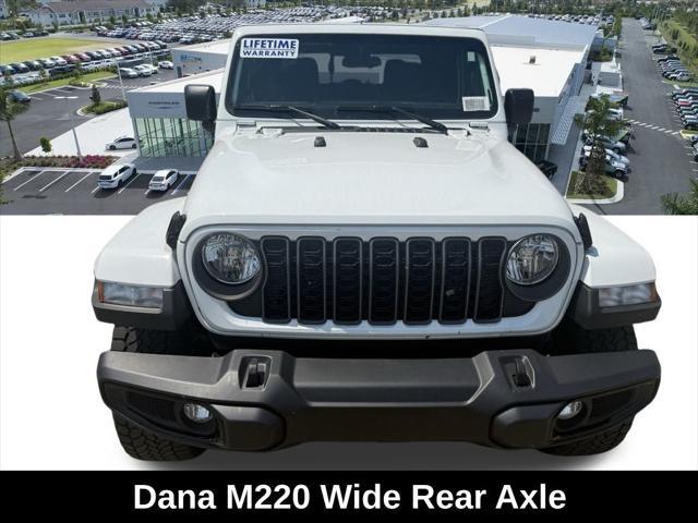 new 2025 Jeep Gladiator car, priced at $40,085