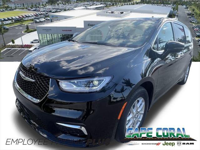 new 2025 Chrysler Pacifica car, priced at $44,026