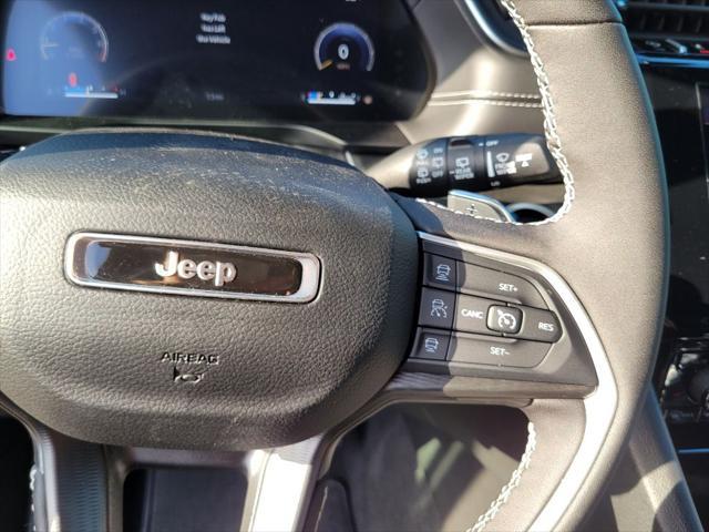 new 2024 Jeep Grand Cherokee car, priced at $38,330