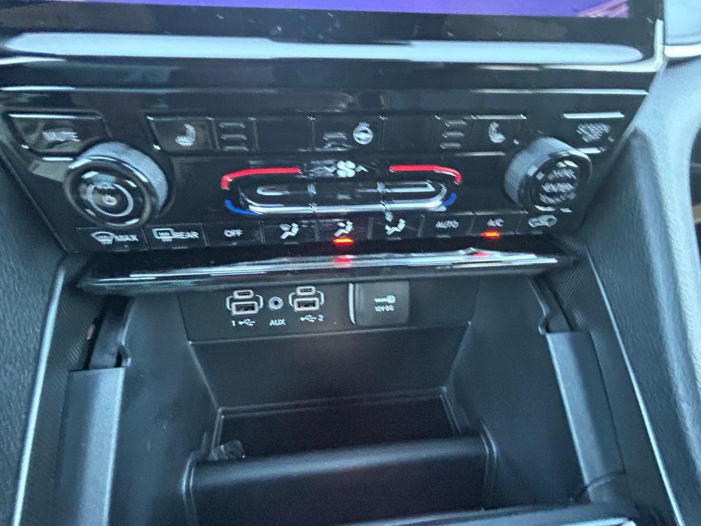 new 2025 Jeep Grand Cherokee L car, priced at $47,332