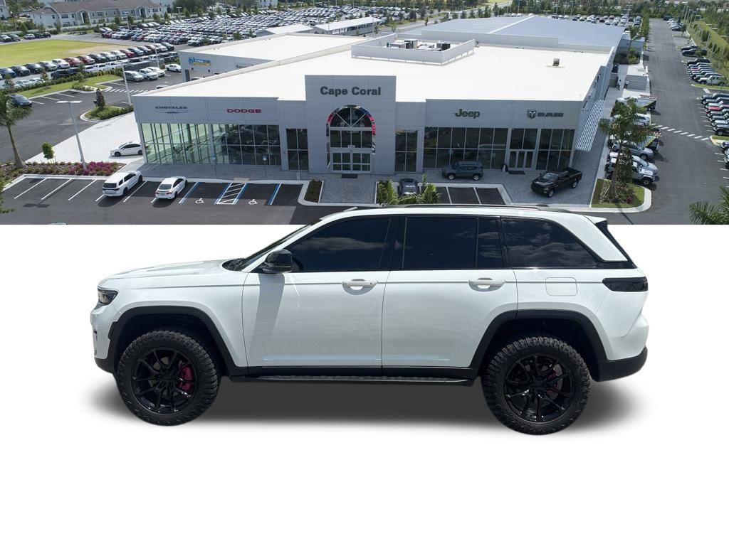 used 2022 Jeep Grand Cherokee car, priced at $28,700