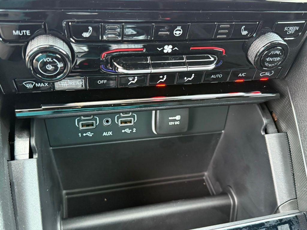 new 2025 Jeep Grand Cherokee car, priced at $45,735