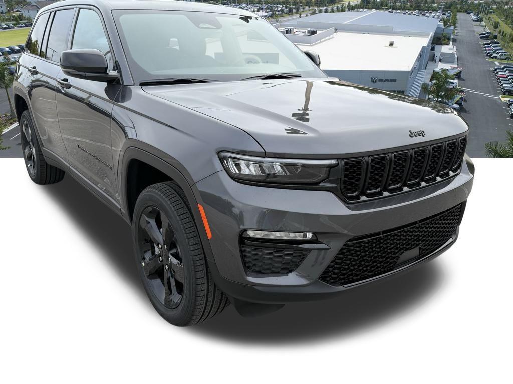 new 2025 Jeep Grand Cherokee car, priced at $45,735