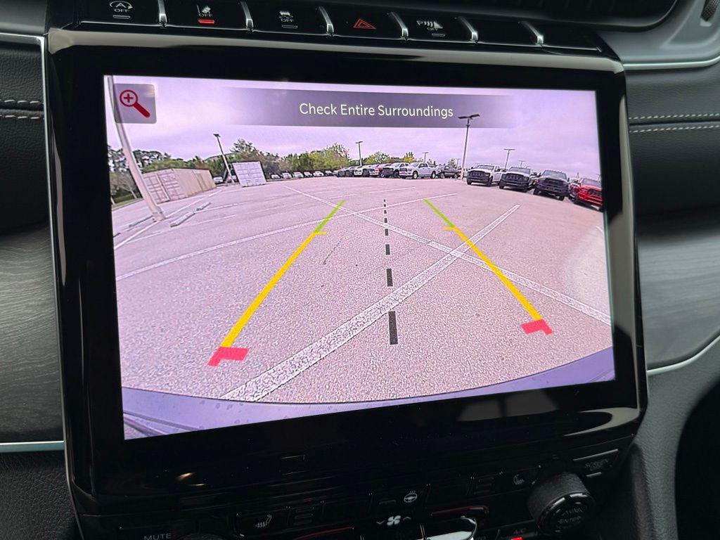 new 2025 Jeep Grand Cherokee car, priced at $45,735