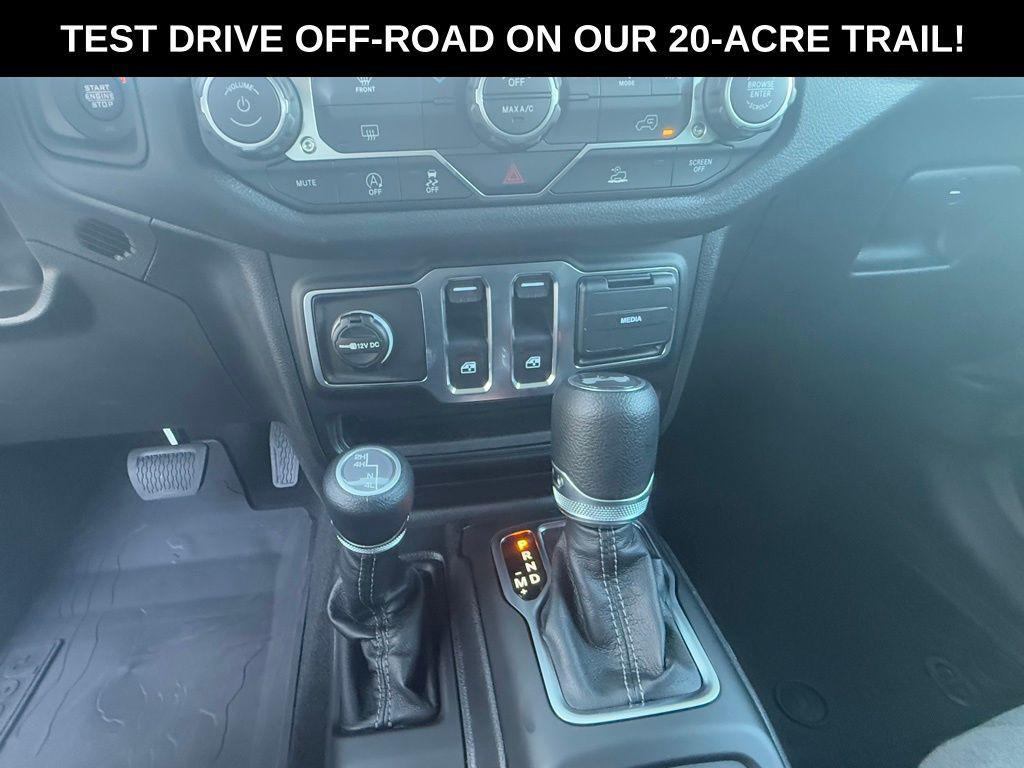 new 2026 Jeep Wrangler car, priced at $40,595