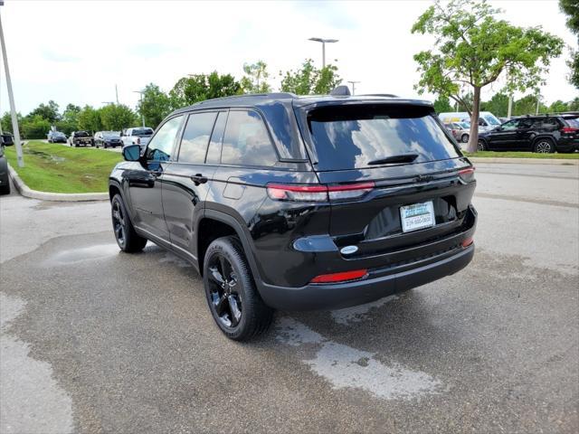 new 2024 Jeep Grand Cherokee car, priced at $42,925