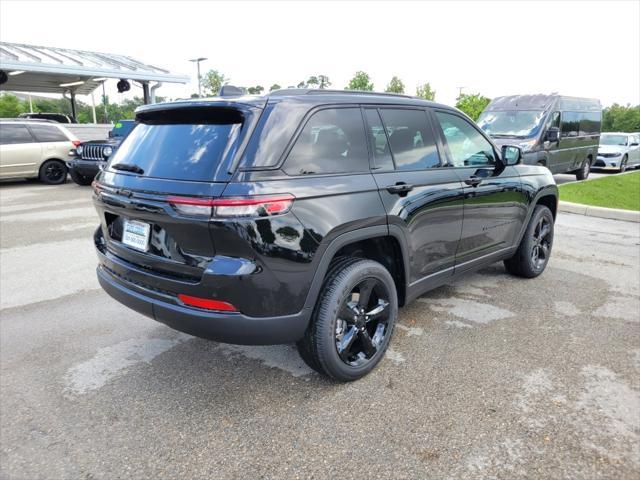 new 2024 Jeep Grand Cherokee car, priced at $42,925