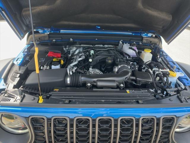 new 2025 Jeep Gladiator car, priced at $48,911