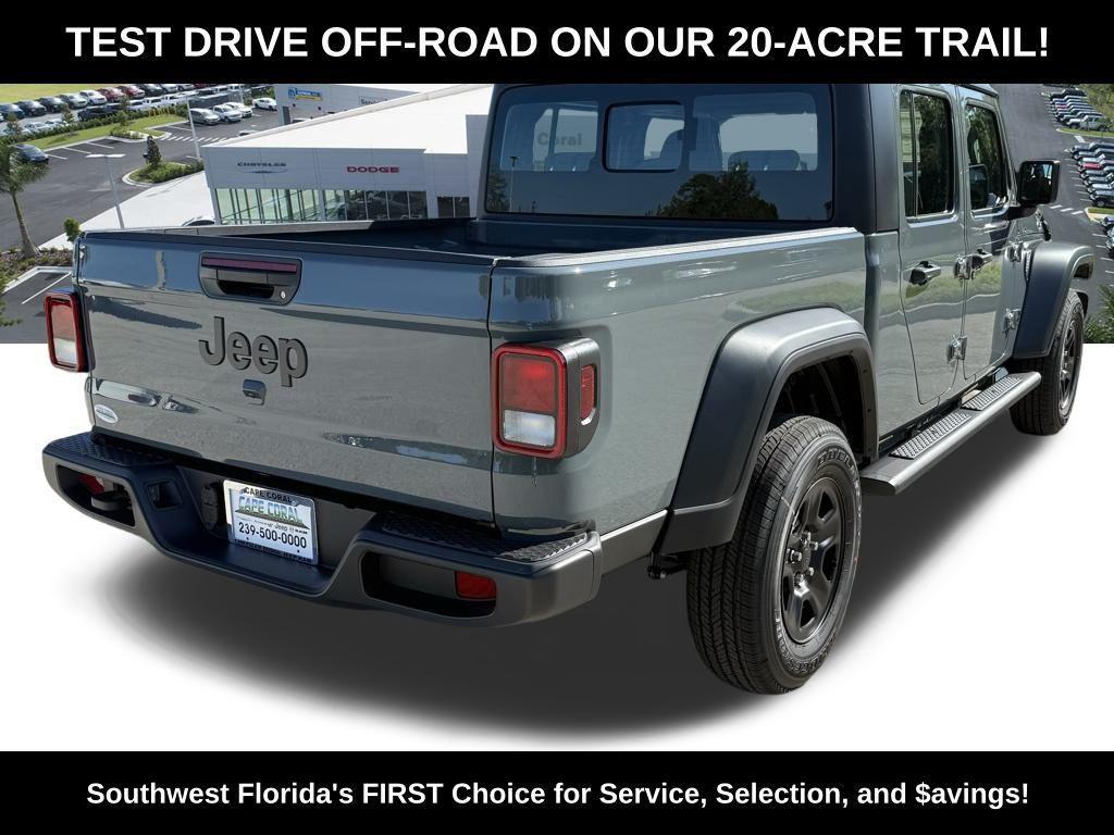 new 2025 Jeep Gladiator car, priced at $37,965