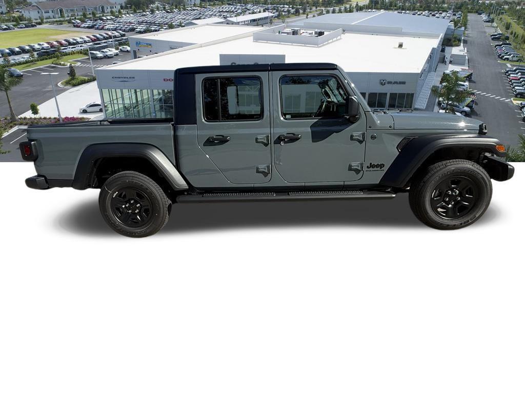 new 2025 Jeep Gladiator car, priced at $39,465