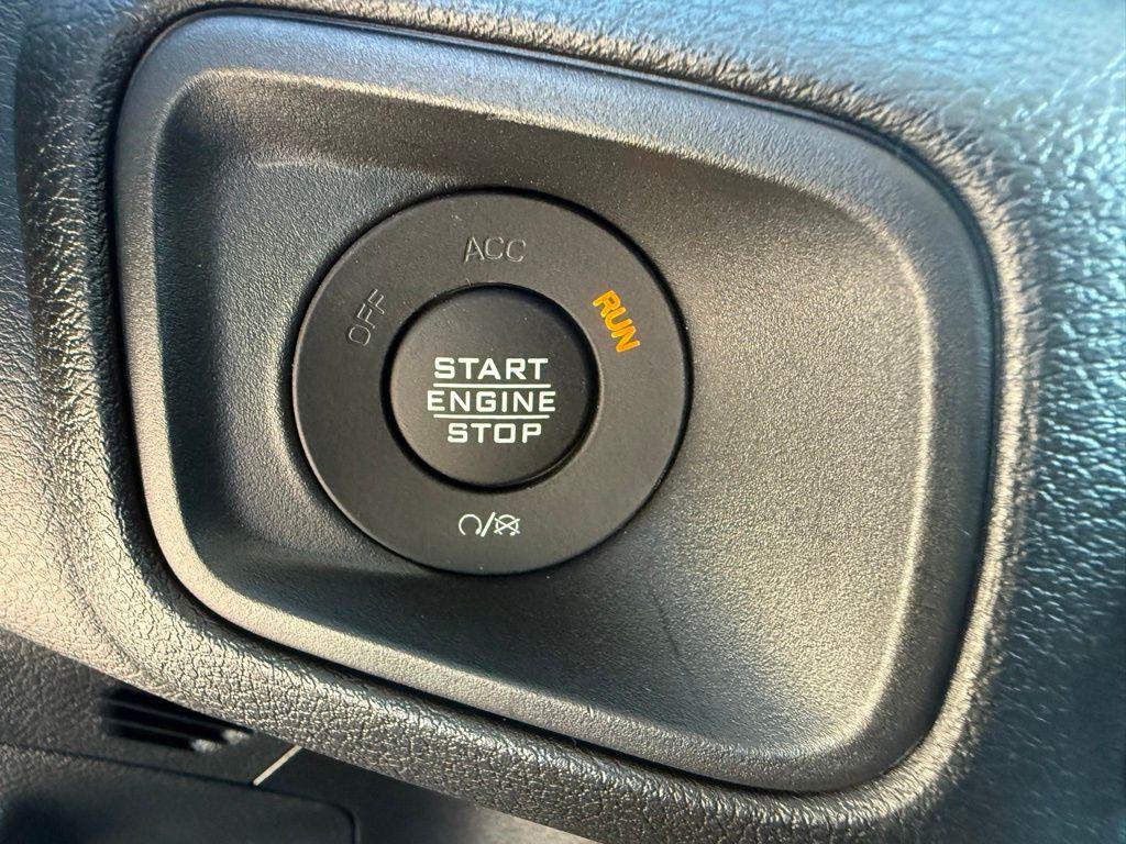 new 2025 Jeep Gladiator car, priced at $39,465