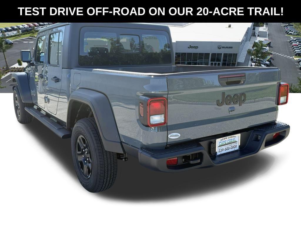 new 2025 Jeep Gladiator car, priced at $37,965