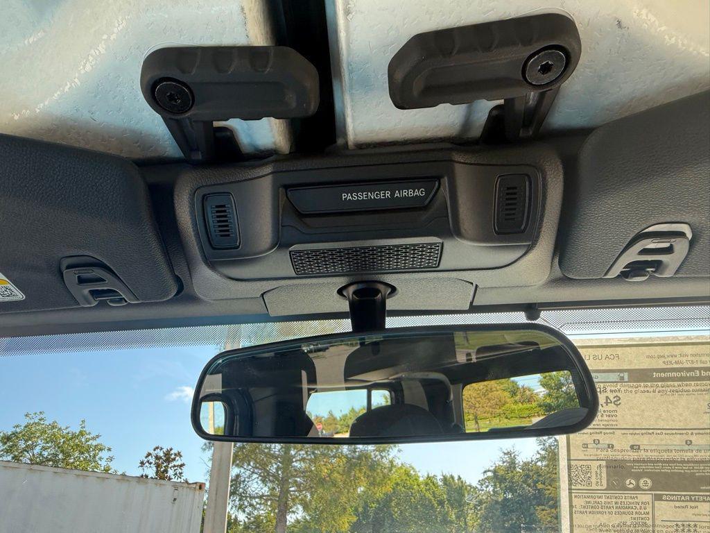 new 2025 Jeep Gladiator car, priced at $39,465