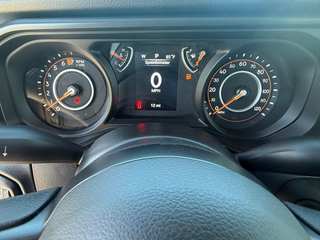 new 2025 Jeep Gladiator car, priced at $39,465