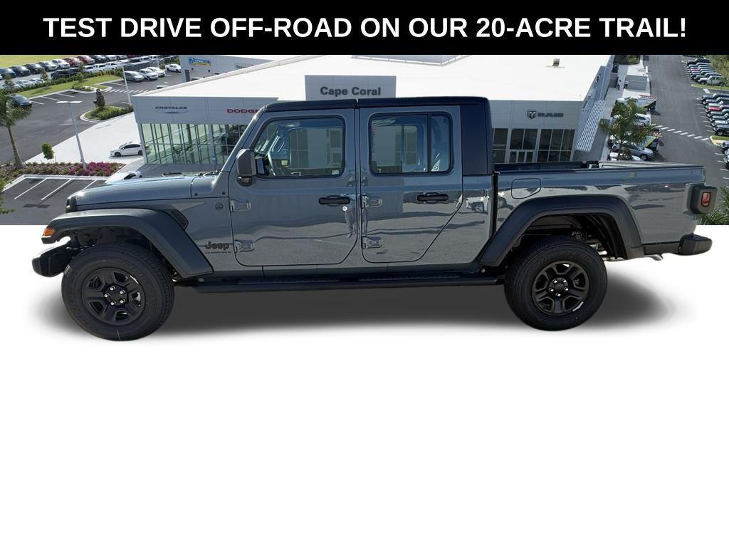 new 2025 Jeep Gladiator car, priced at $37,965