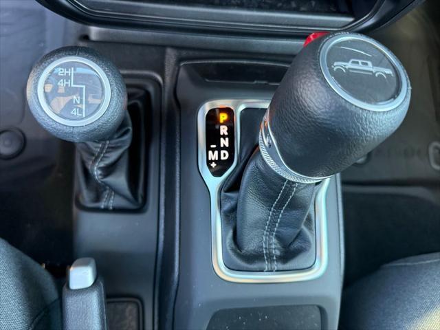 new 2025 Jeep Gladiator car, priced at $37,945
