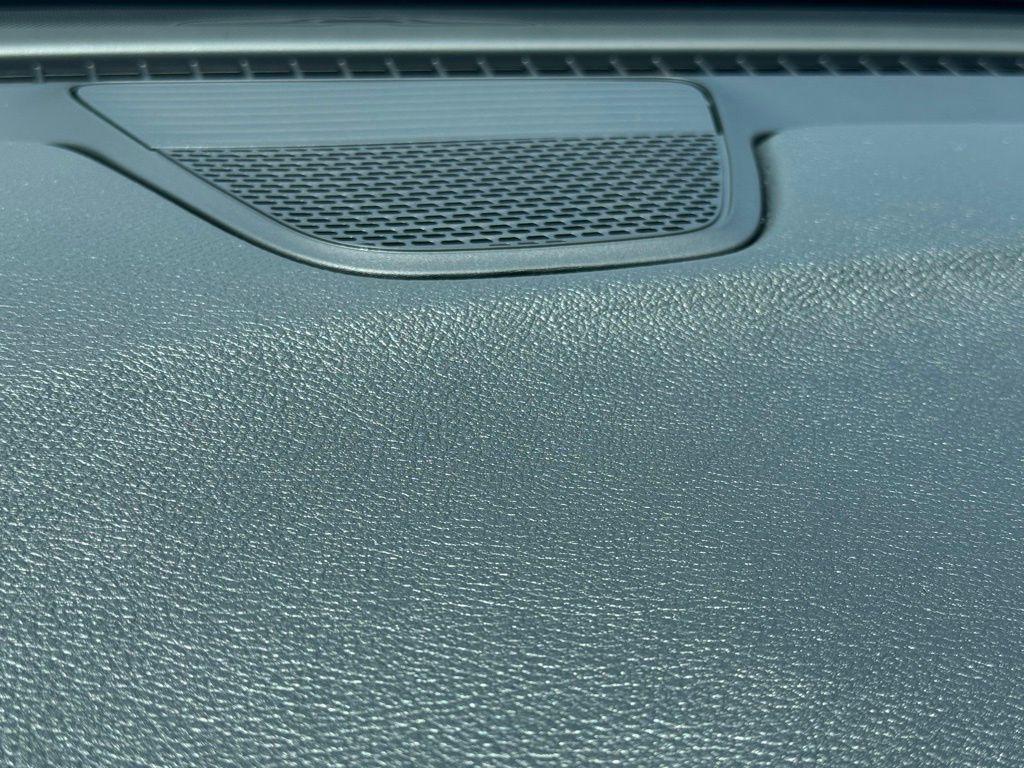 new 2025 Chrysler Pacifica car, priced at $38,440