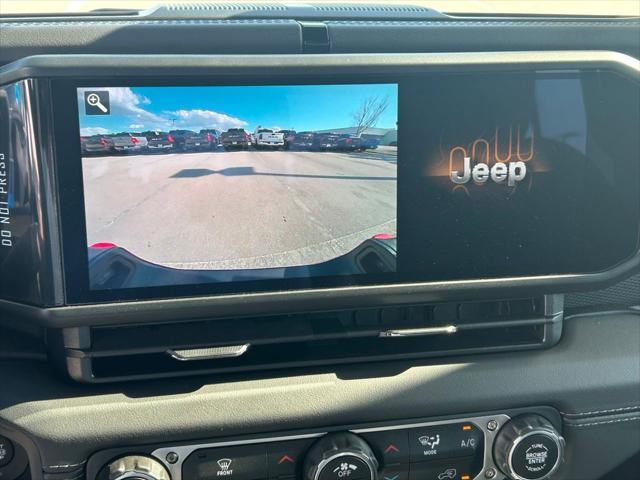 new 2025 Jeep Gladiator car, priced at $48,655