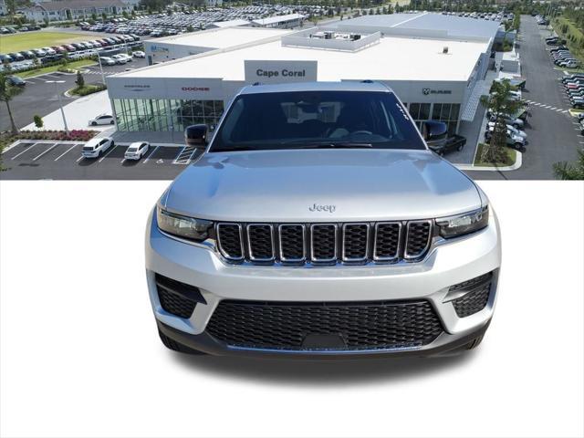 new 2025 Jeep Grand Cherokee car, priced at $40,335