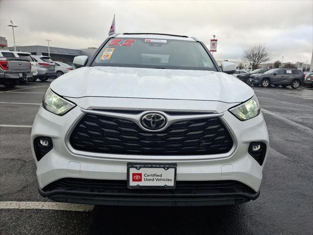 used 2022 Toyota Highlander car, priced at $39,663