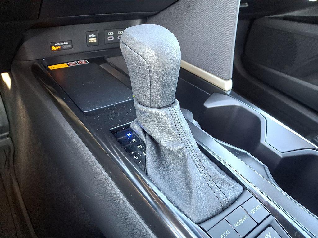 used 2025 Toyota Camry car, priced at $30,621