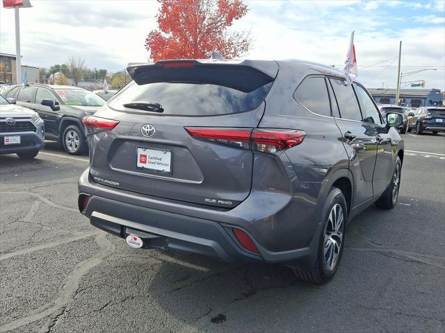 used 2021 Toyota Highlander car, priced at $37,995