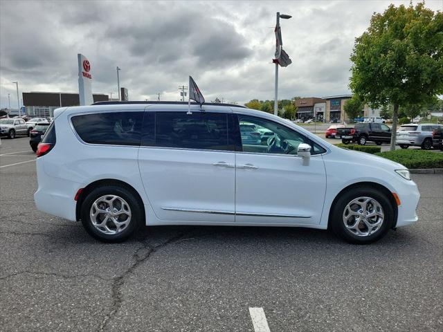 used 2022 Chrysler Pacifica car, priced at $28,217