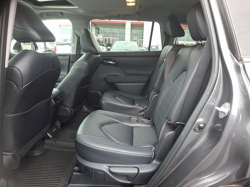 used 2023 Toyota Highlander car, priced at $38,840