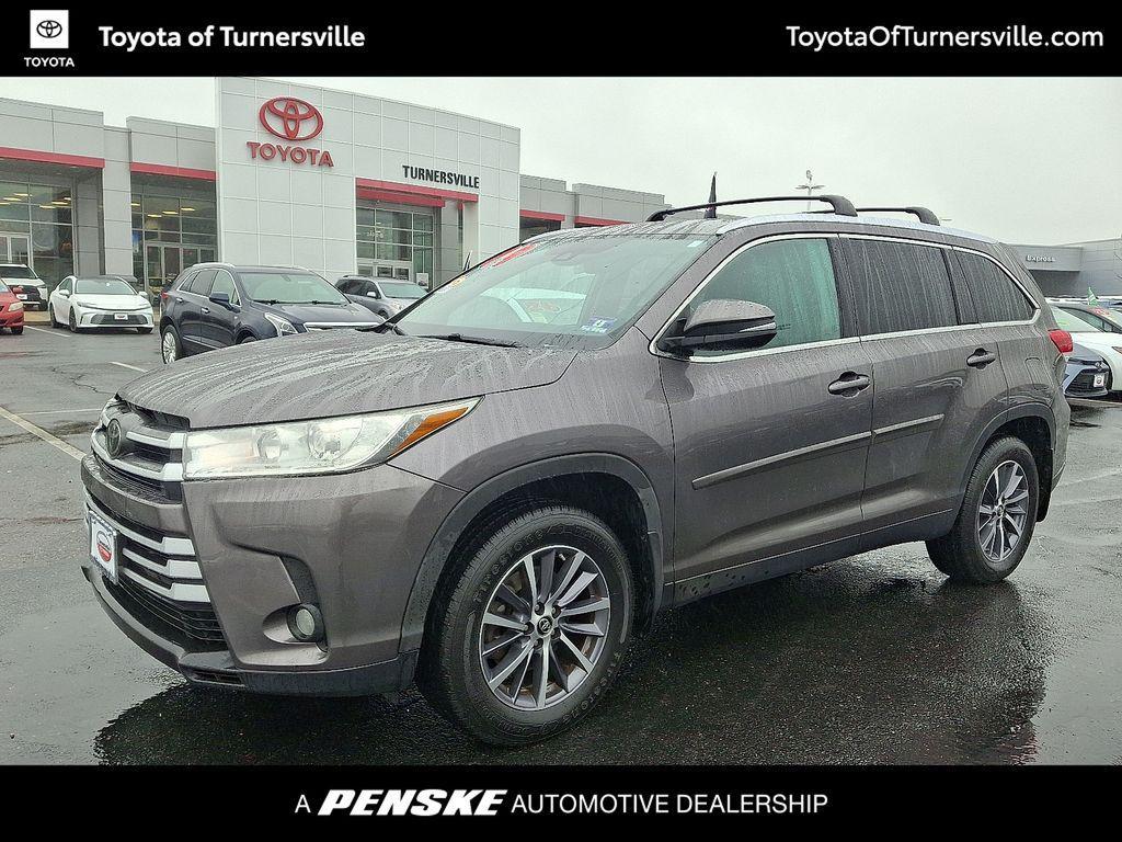 used 2019 Toyota Highlander car, priced at $23,786