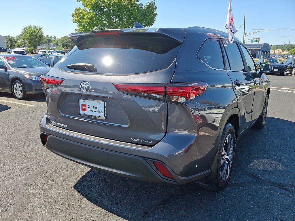 used 2023 Toyota Highlander car, priced at $40,838
