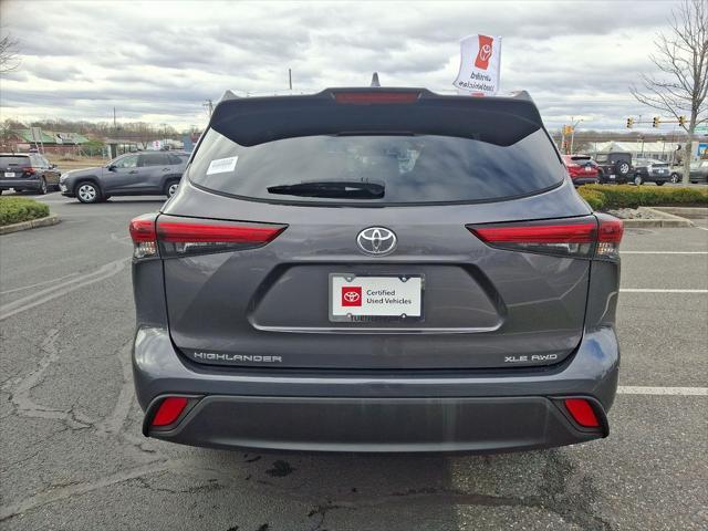 used 2022 Toyota Highlander car, priced at $36,655