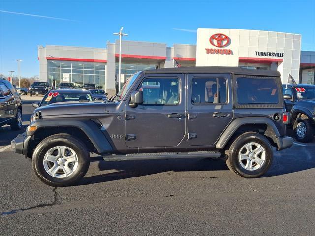 used 2022 Jeep Wrangler Unlimited car, priced at $31,987