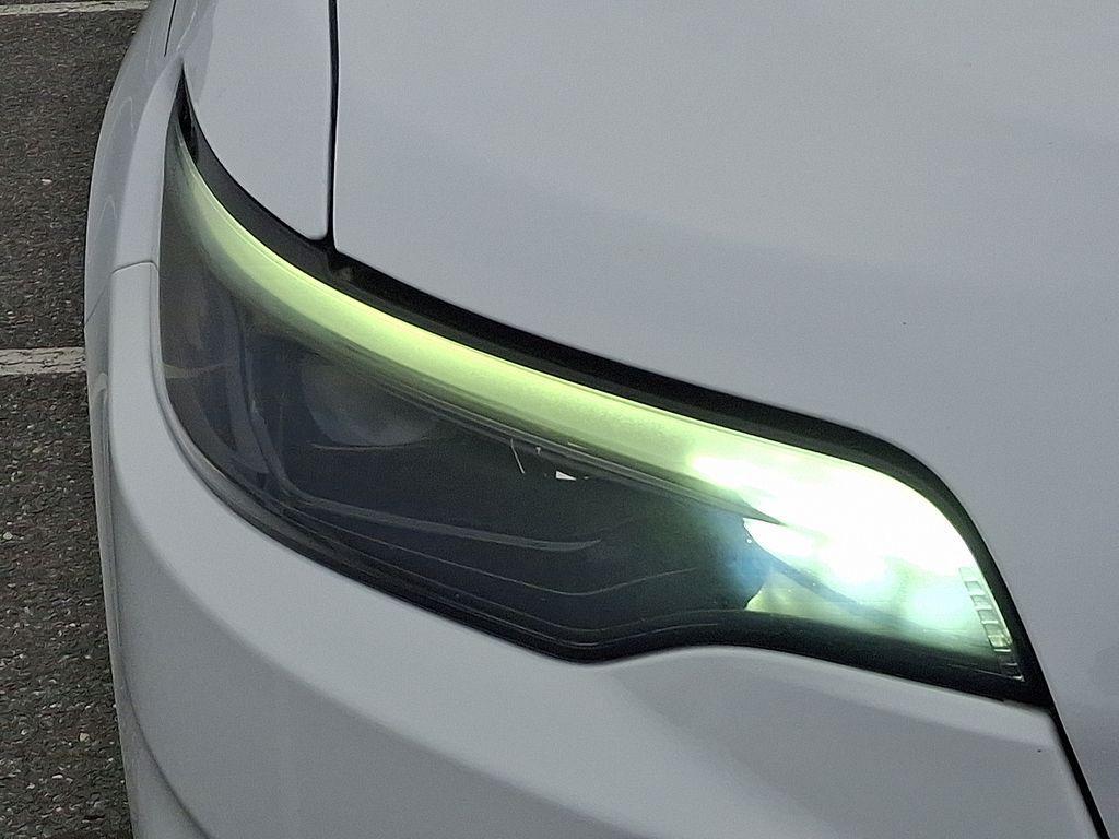 used 2019 Jeep Cherokee car, priced at $15,954