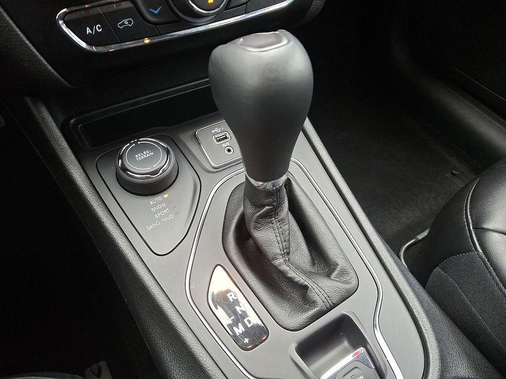 used 2019 Jeep Cherokee car, priced at $15,954