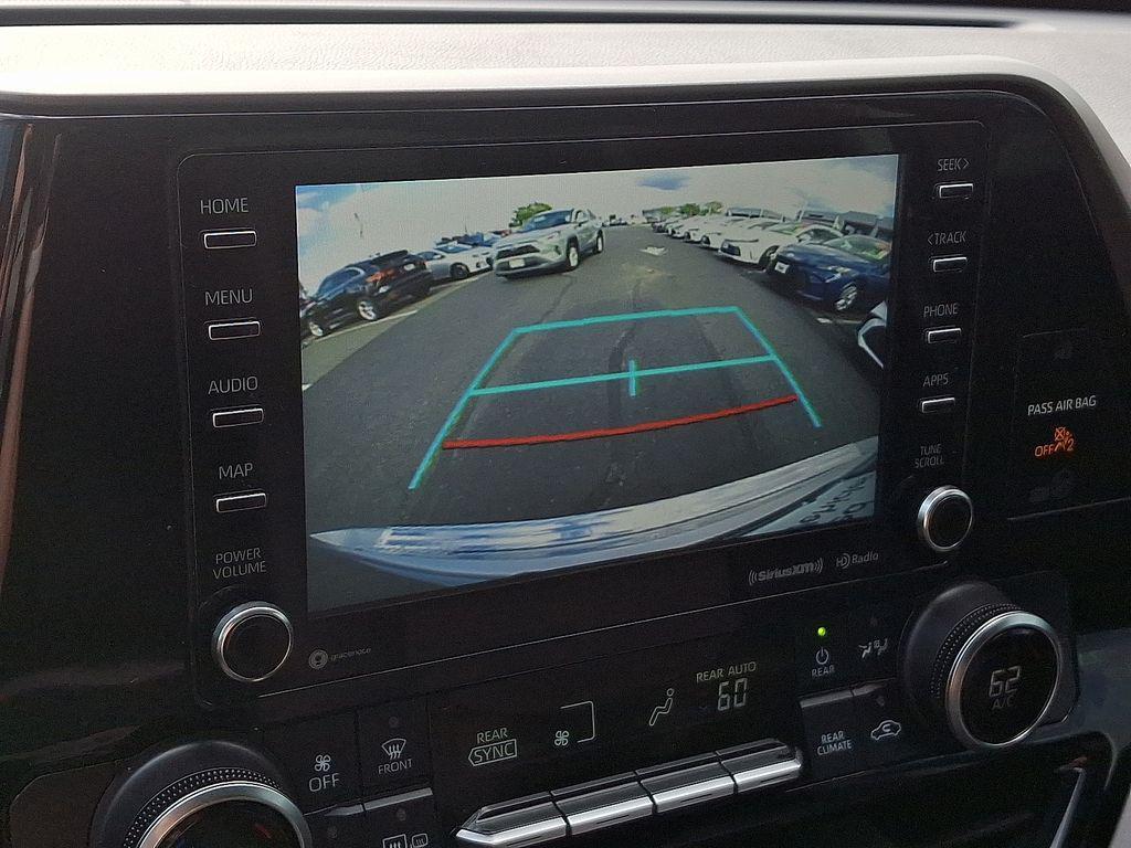 used 2022 Toyota Highlander car, priced at $31,901
