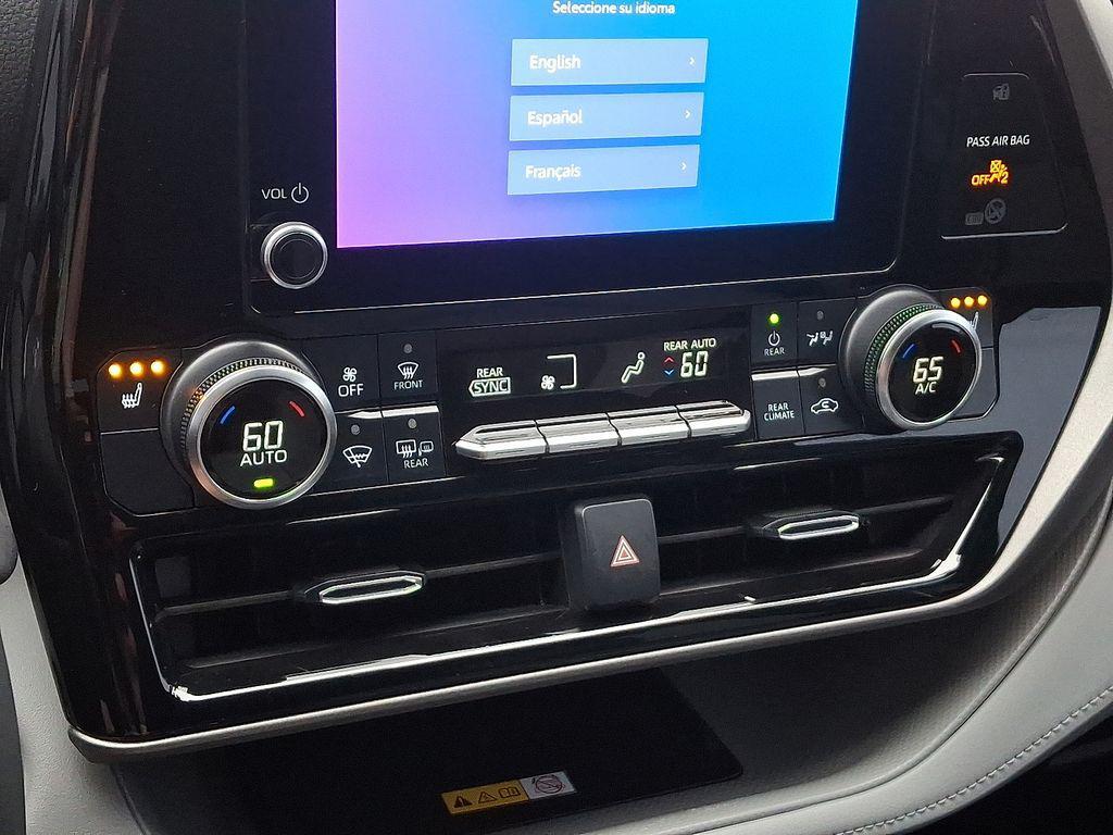 used 2023 Toyota Highlander car, priced at $34,664