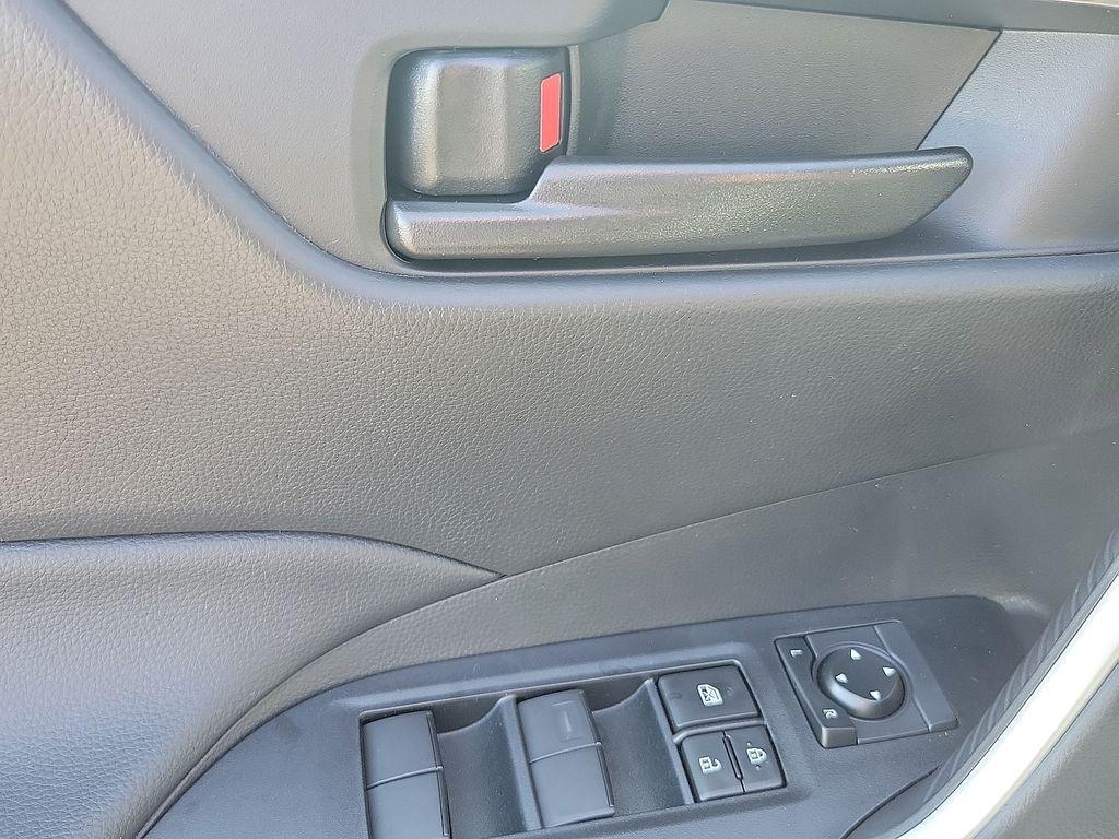 new 2025 Toyota RAV4 car, priced at $33,353
