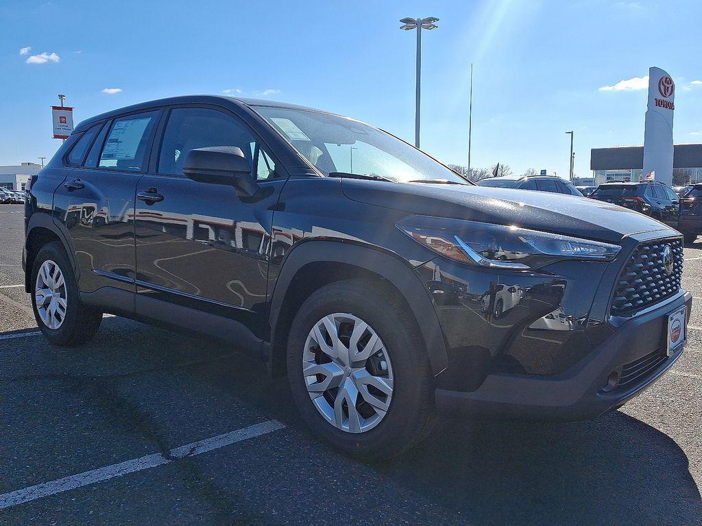 new 2025 Toyota Corolla Cross car, priced at $27,678