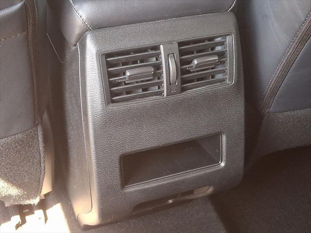used 2024 Mitsubishi Outlander car, priced at $27,614