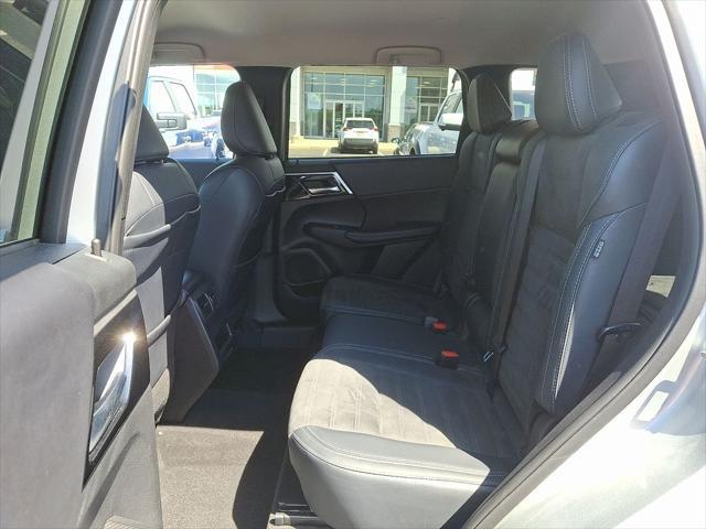 used 2024 Mitsubishi Outlander car, priced at $27,614