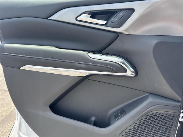 new 2025 Chevrolet Traverse car, priced at $42,740