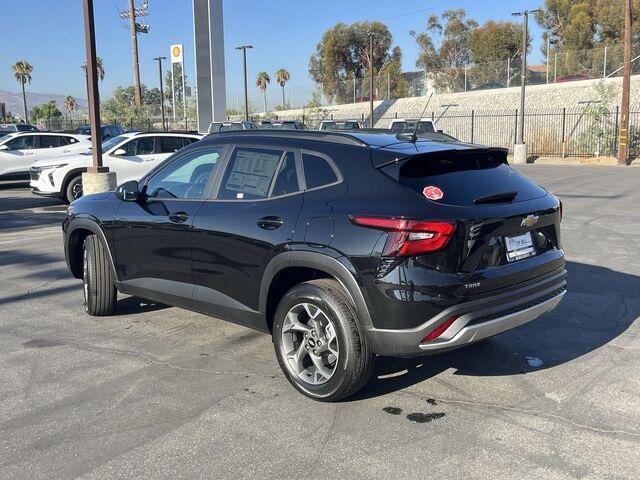 new 2025 Chevrolet Trax car, priced at $23,465