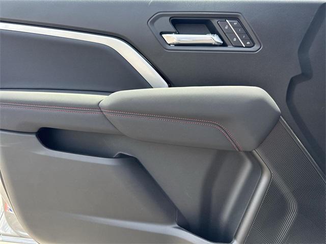 new 2025 Chevrolet Colorado car, priced at $47,415