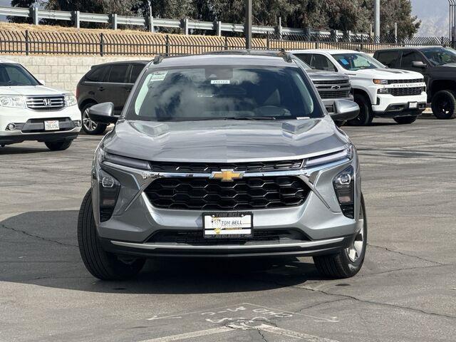 new 2025 Chevrolet Trax car, priced at $23,985