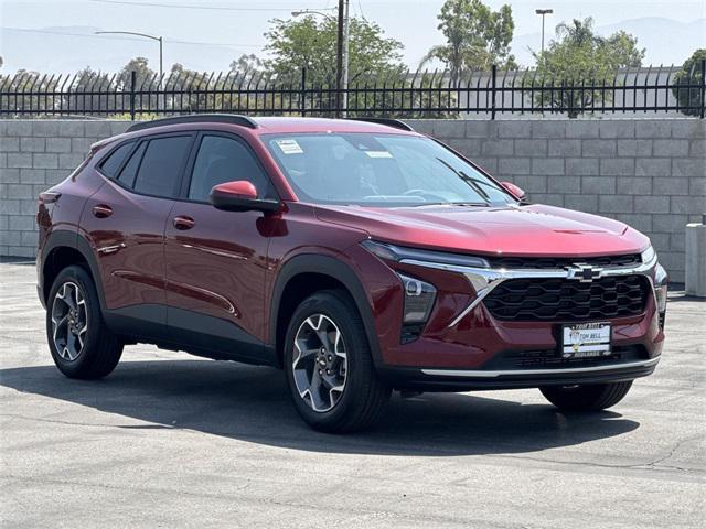 new 2025 Chevrolet Trax car, priced at $25,260
